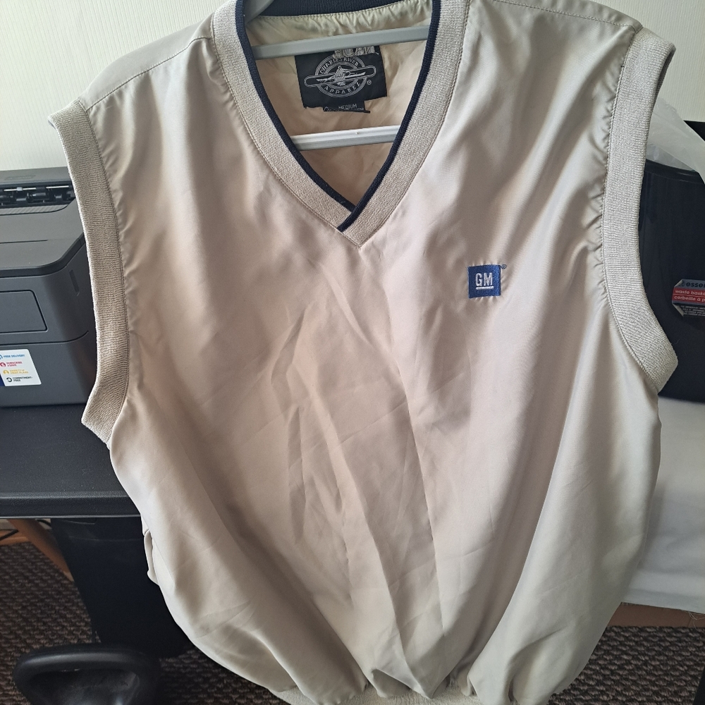 Charles River Apparel Size Medium Tan Vest